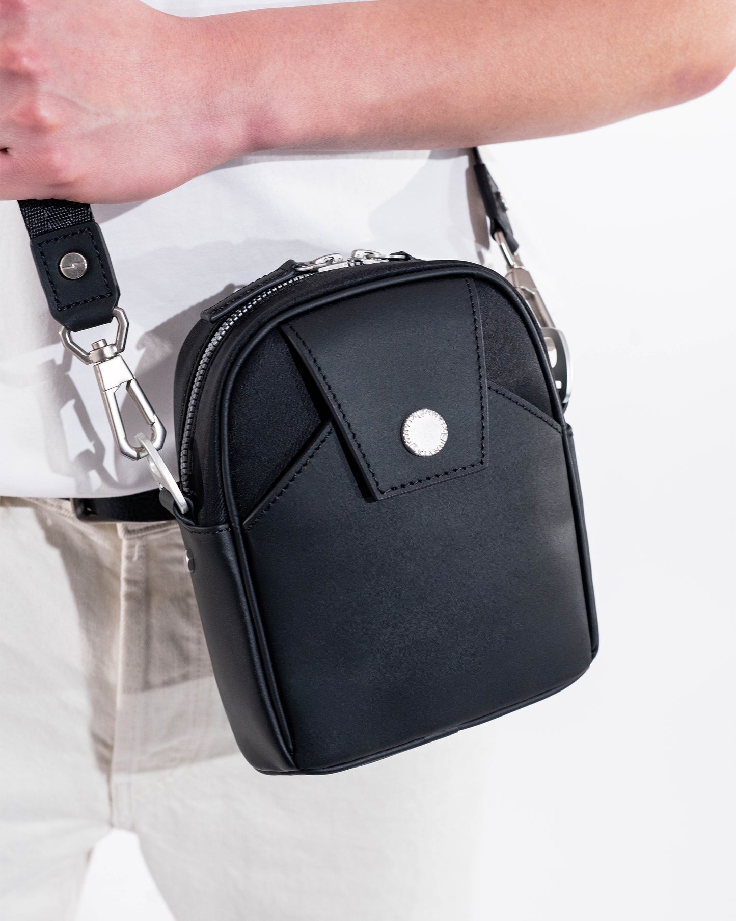 SANBAE Black Nylon and Leather Crossbody Bag