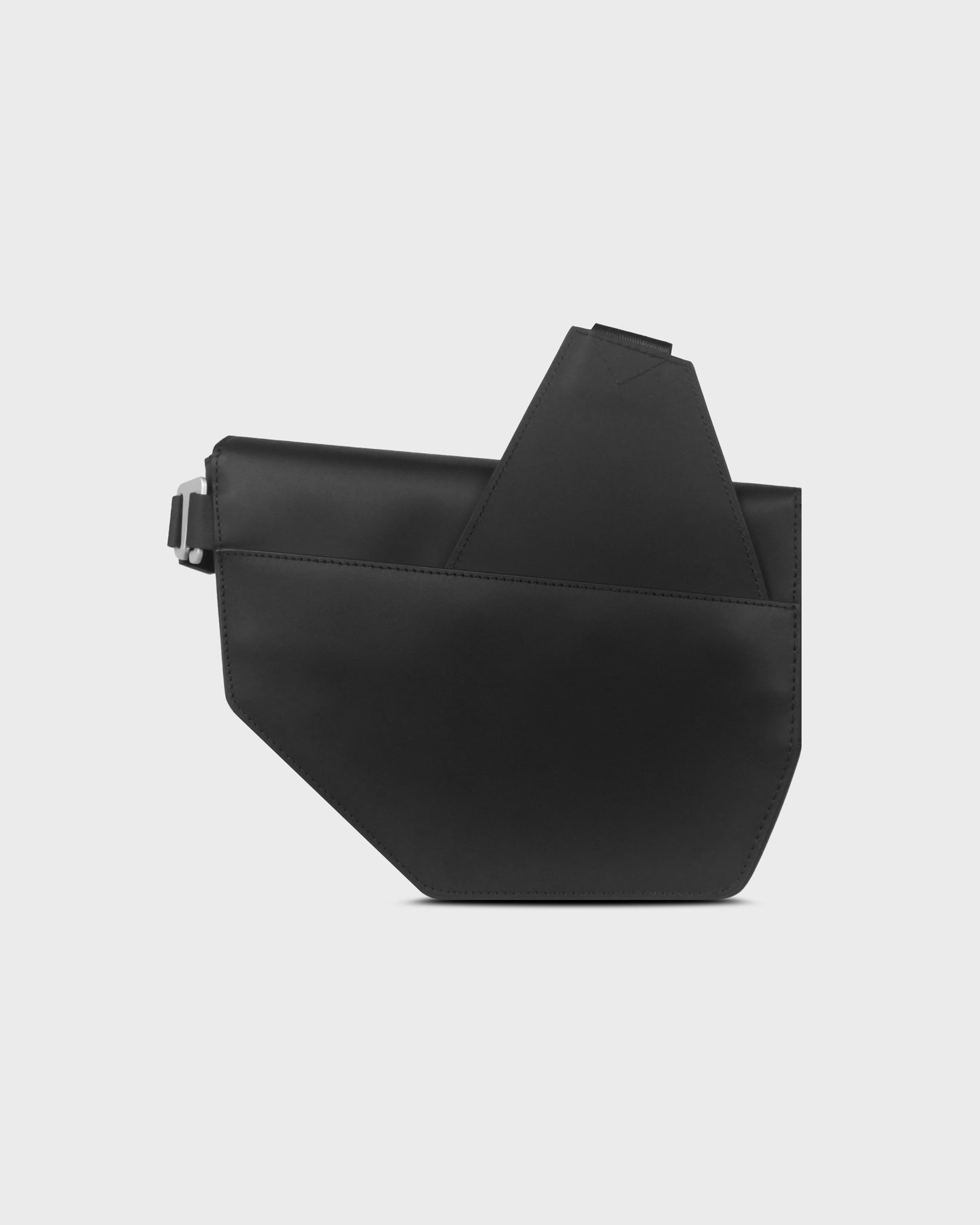 SWITZ Black Leather Crossbody Messenger Bag