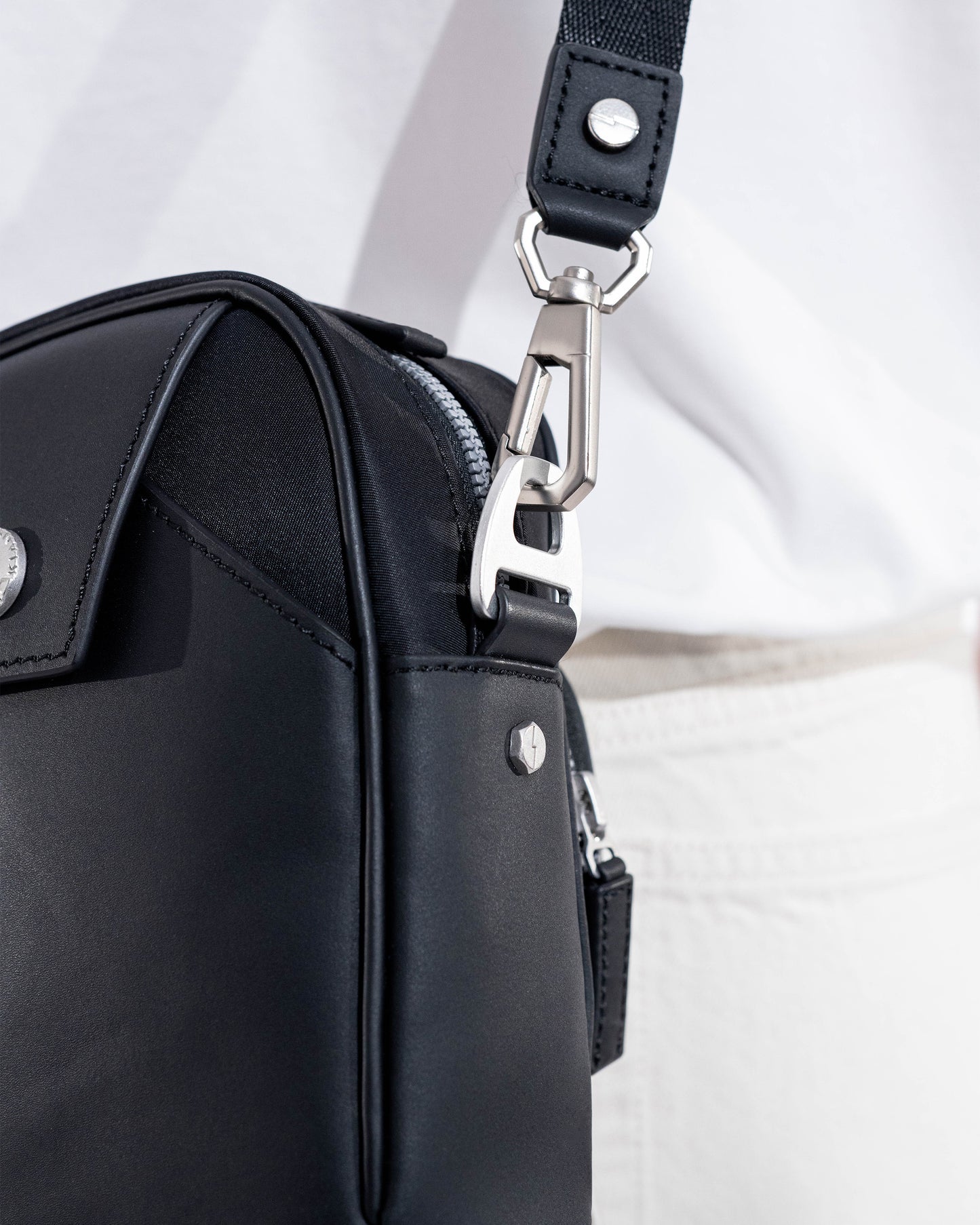 SANBAE Black Nylon and Leather Crossbody Bag